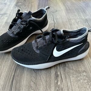 Nike Men’s Black Water Shoes